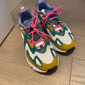 Nike Airmax Tennis Shoes